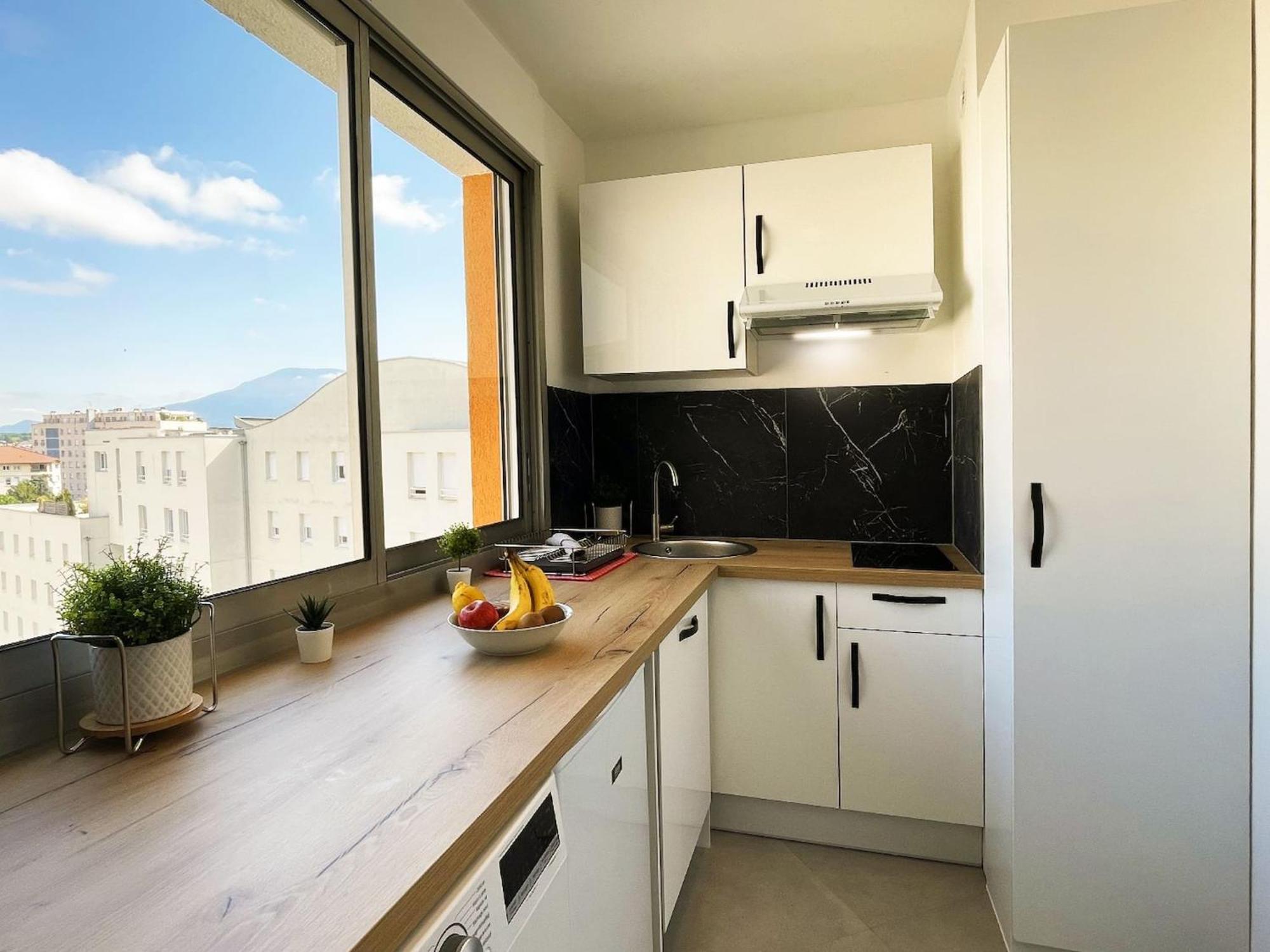 Homey Superchill: Modern Central Apartment with Netflix and Wi-Fi Annemasse Exterior photo